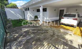 Imagem 2: Casa 3 Dormitórios com garagem para 3 carros