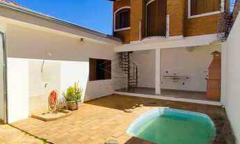 Imagem: CASA COM 04 DORMITÓRIOS PRÓX. AO SUPERM