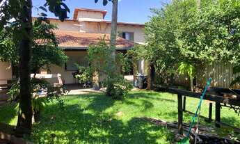 Imagem 6: Sobrando grande Casa com 4 dormitórios