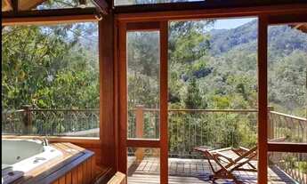 Imagem 3: Casa para venda tem 400 metros quadrados com 4 quartos