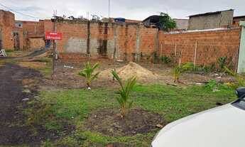 Imagem 4: Terreno em frente ao iloa
