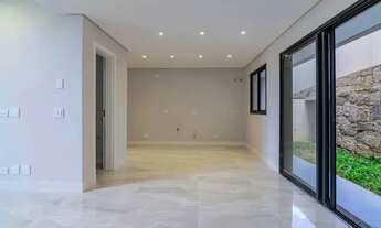 Imagem 3: Casa dos Seus Sonhos no Pilarzinho Modernidade e Segurança em Condomínio Fechado