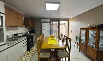 Imagem 5: Casa Charmosa em Camobi: Conforto e Praticidade