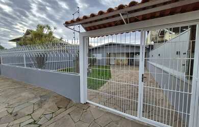 Imagem 2: Casa térrea no bairro Niterói com 190m² de área construída e terreno de 484m²