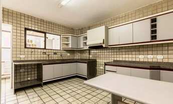 Imagem 5: Ed.: Casa Grande Das Ubaias venda possui 225 metros quadrados com 4 quartos em Casa Forte