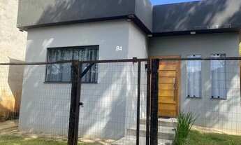 Imagem 2: Casa com quintal grande e gramado