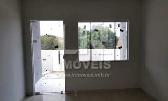 Imagem 3: Casa independente, ampla e arejada, construída em centro de terreno, excelente localização