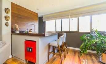 Imagem 2: Apartamento para venda tem 148 metros quadrados com 3 quartos em Petrópolis - Porto Alegre