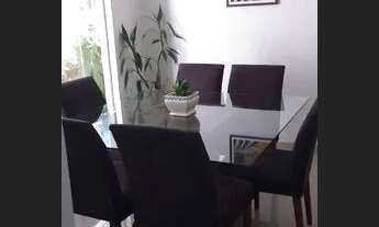 Imagem 7: Casa térrea ao lado da estação do metrô Vila Sônia