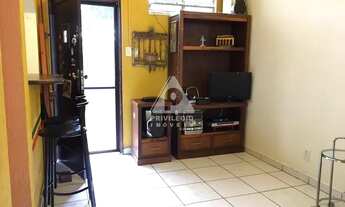 Imagem 2: Santa Teresa, 2 quartos com dependência revertida/ escritório