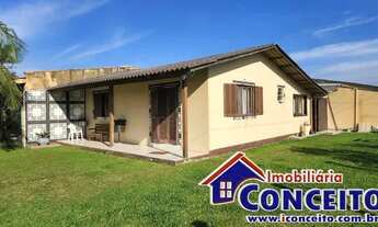 Imagem 3: C648 - Linda residência de esquina no balneário Presidente