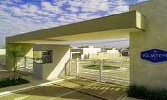 Imagem 1: Casa de condomínio térrea para venda possui 113640 metros quadrados com 3 quartos