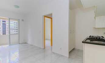 Imagem 2: Apartamento com 1 dormitório para alugar, 34 m² por R$ 2.253,30/mês - Centro - Curitiba/PR