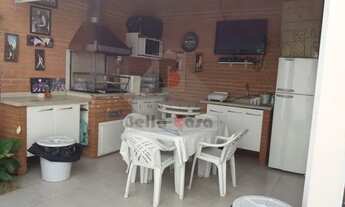 Imagem 2: Sobrado Maravilhoso - frente para praça