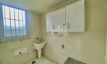 Imagem 6: H4 IMÓVEIS vende Apartamento com 01 dormitório, sacada e vaga de garagem privativa no Cent