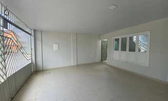 Imagem 3: Casa Duplex, Reformada, 03 Quartos, Poço Artesiano e Quintal