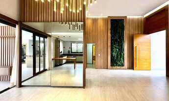 Imagem 3: Casa de condomínio para venda possui 1000 metros quadrados com 4 quartos