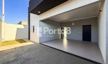 Imagem 5: Casa Ampla e Confortável à Venda em Setvalley 3 - com Pé-Direito Alto e Ambiente Versátil