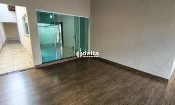 Imagem 3: Casa residencial com 3 quartos sendo 1 suíte disponível para locação e venda no bairro Jar