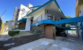 Imagem: Casa para aluguel, 6 quartos, 3 suítes