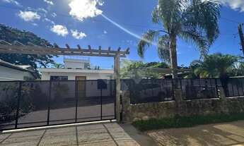 Imagem 2: Casa 5 dorm sendo 4 suítes, bairro Grama, Garopaba/SC