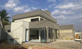 Imagem 3: Sobrado à venda em Goiânia, Setor Orientville, com 4 suítes, com 279.96 m²