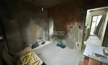 Imagem 3: Casa de rua - Sobrado / Residencial / Centro