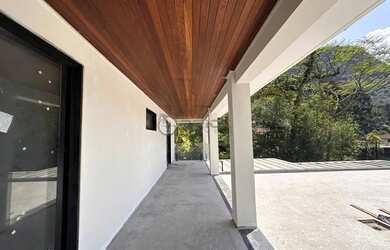 Imagem 5: Casa com 5 suítes, sendo 1 master, 500 m² em condomínio no Comary - Teresópolis/RJ