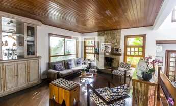 Imagem: Casa à Venda - Alphaville, 4 Quartos, 320