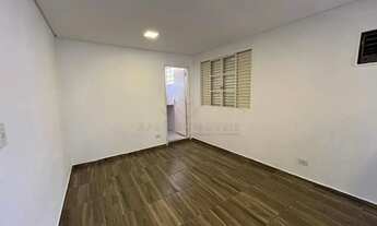 Imagem 5: Sobrado com 04 dormitórios para alugar, 160 m² por R$ 2.400,00/mês na Vila Humaitá - Santo