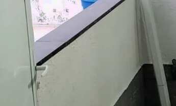 Imagem 3: ALUGO KITNET AMPLO COM BANHEIRO E VARANDA NA PRAÇA SECA