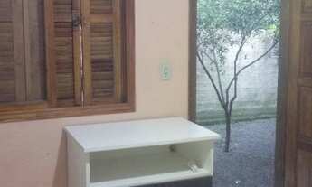 Imagem: Aluga-se quartos com mobília