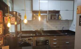 Imagem 3: Apartamento a venda de 2 (dois) dormitórios, reformado, na Avenida Coronel Lucas de Olivei