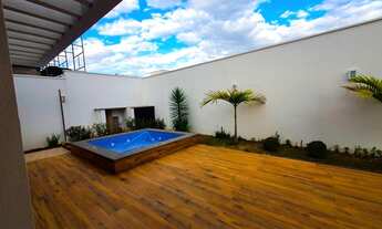 Imagem 4: Casa 04 suítes pé direito duplo - vista para área de lazer