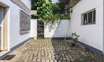 Imagem 2: Casa para venda com 387 metros quadrados com 5 quartos em Alto de Pinheiros - São Paulo