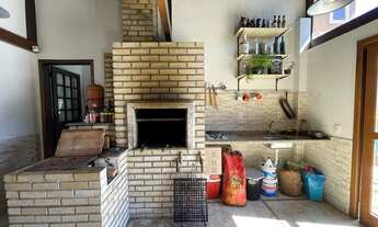 Imagem 5: Casa em frente ao Lago na Pedra Branca, com 3 quartos sendo 1 suíte, escritório, piscina.