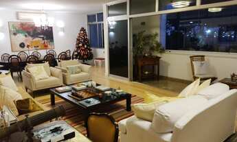 Imagem 7: Apartamento para venda possui 201 metros quadrados com 4 quartos em Lagoa - Rio de Janeiro