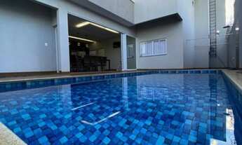 Imagem: Sobrado para venda possui 330 m2 com 3 suítes