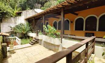 Imagem 1: Imobiliária Agatê Imóveis vende Casa Duplex de 363 m² Itacoatiara - Niterói por 2.310 mil