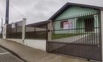 Imagem 2: Casa para venda possui 144 metros quadrados com 3 quartos em Floresta - Joinville - SC