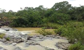Imagem 5: Fazenda 553 Hectares valor 4.500.000 entre o município de Buritis mg município arinos mg