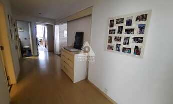 Imagem 5: Excelente apartamento no Parque Guinle. Quatro quartos, três dependências e uma vaga que c