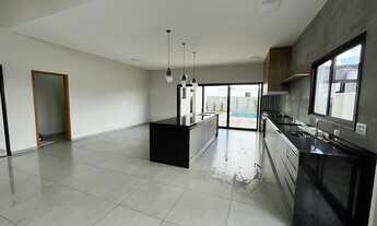 Imagem 2: Casa de condomínio para aluguel tem 220 metros quadrados com 3 quartos em Alphaville - Bau