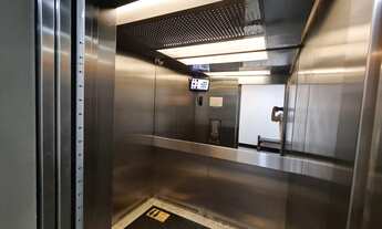 Imagem 3: Conjunto de 5 salas e recepção, na quadra da estação Cinelândia, do Metrô