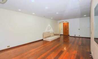 Imagem 5: 3 quartos, 1 suite, lavabo, varanda e 2 vagas de garagem na escritura