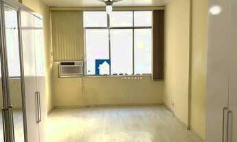 Imagem: CONJUGADO DIVIDIDO EM QUARTO E SALA EM COPACABANA