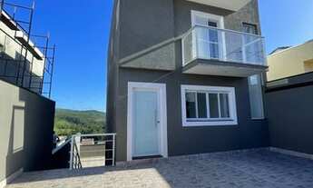 Imagem 3: Linda casa com 3 dormitórios e 2 vagas no Portal dos Ipês