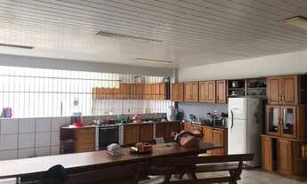 Imagem: Casa para venda possui 300 metros quadrados