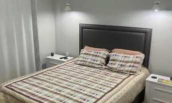 Imagem 4: Casa com quintal grande e gramado