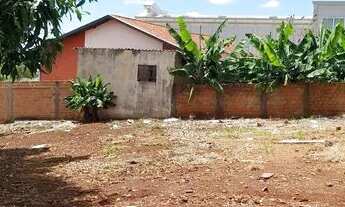 Imagem 3: Terreno plano com muita frente